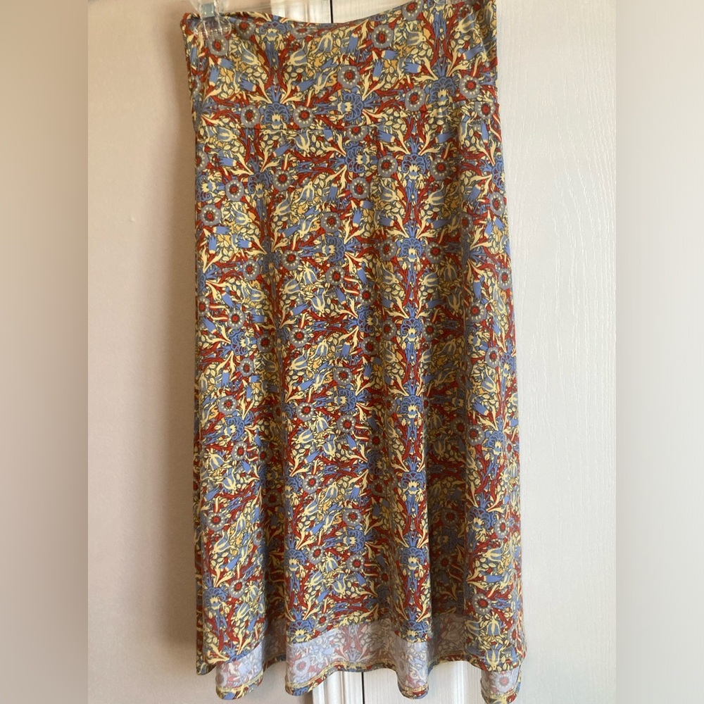 Euc med Lularoe midi skirt